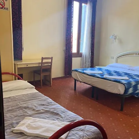 Πανσιόν Casa Lin *