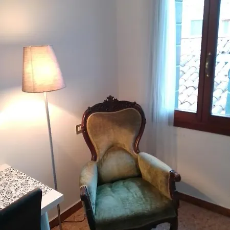 Two Steps From Rialto Guest house Venice
