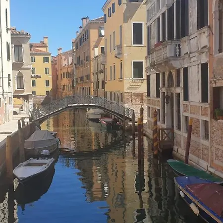 Magic Casanova Flat In The Heart Of Venedig