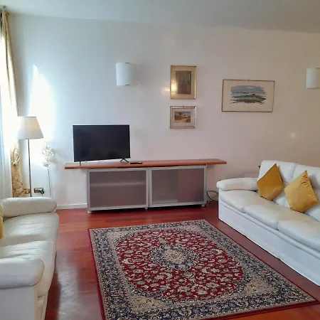 Apartment San Marco2 *