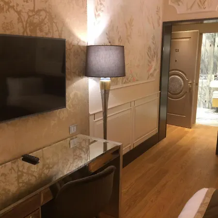 Otel Santa Croce Boutique 4*