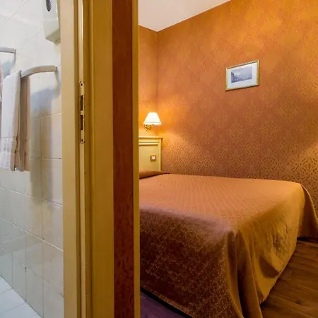 Hotel Conterie 3*