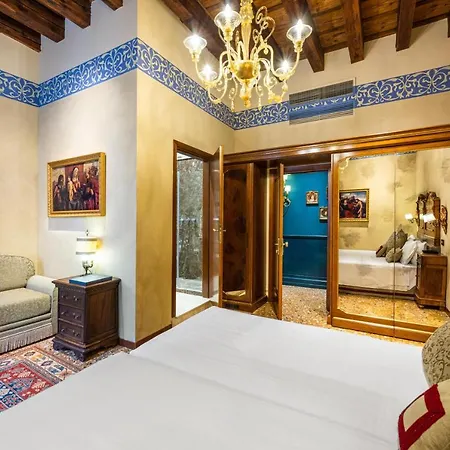 Palazzo Priuli Hotel 4*