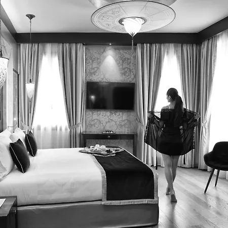 Santa Croce Boutique Otel 4*