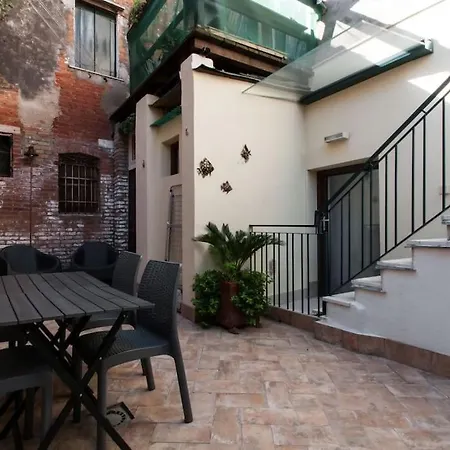 Appartement Ca'mariagrazia Flat In With Private Patio *