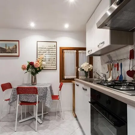 Ca'mariagrazia Flat In With Private Patio Appartement