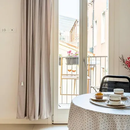 Guest house Hinc Domus - Historical Center *