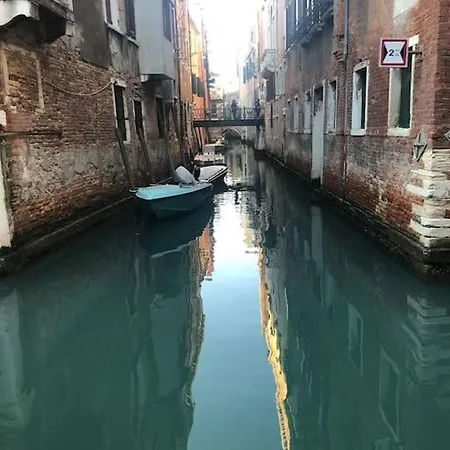 דירה Walk On The Water ✧ 5 Minutes To Rialto Bridge ונציה