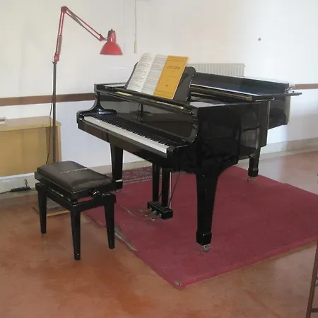Amdg Hostal