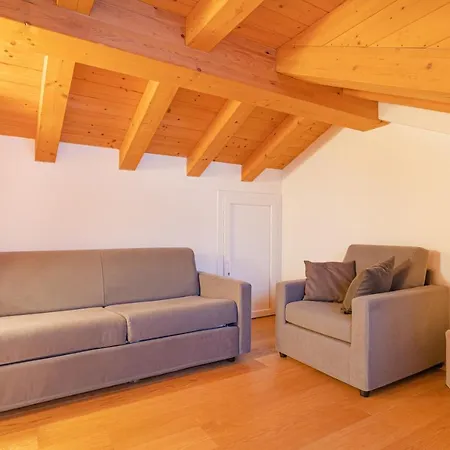 Ca' Degli Antichi Giardini Aparthotel 2*