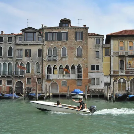 Apartment Iris By Interhome Venice