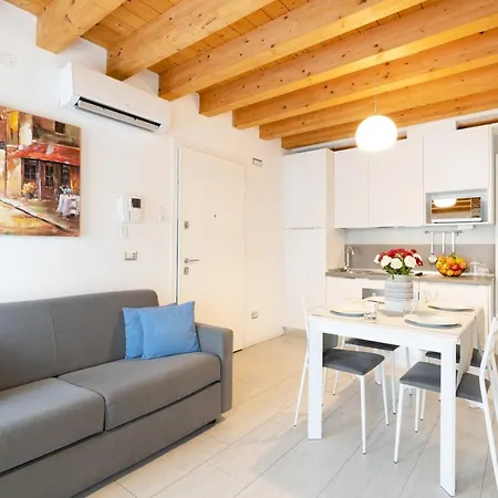 Ca' Degli Antichi Giardini Aparthotel 2*