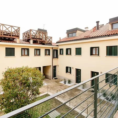 Aparthotel Ca' Degli Antichi Giardini 2*