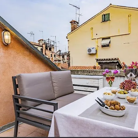 Apartment Rooftop San Marco