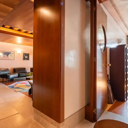 Holiday home Casa Flavia Ai Morosini - Luxury With Canal View Venice