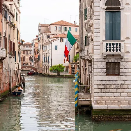 Casa Manina Sul Ponte - Your Private Canal View * Venedig