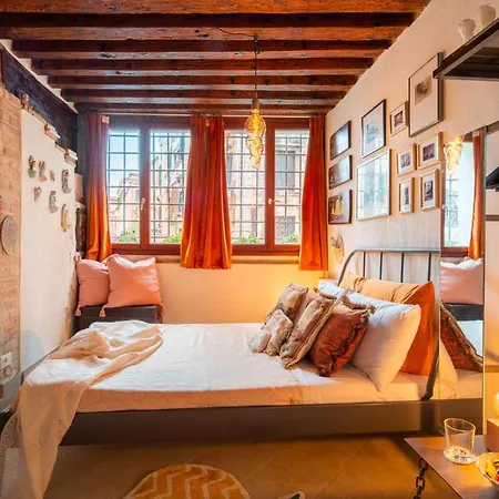 Apartment Casa Manina Sul Ponte - Your Private Canal View