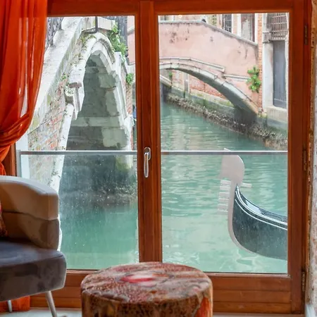 Casa Manina Sul Ponte - Your Private Canal View Venedig