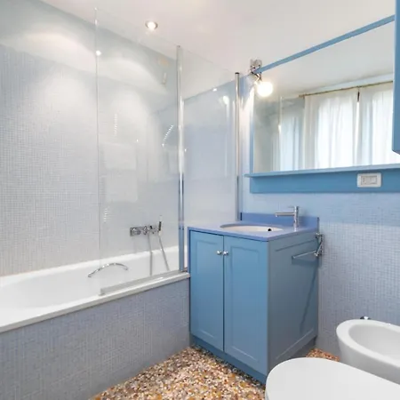 Friari Suite-luxury Apt. Close To Rialto Bridge アパート