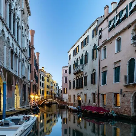 Ca' Foscolo Apartmanhotel Velence