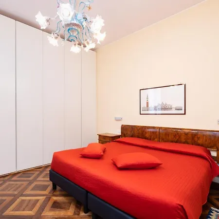 Ca' Foscolo Apartmanhotel