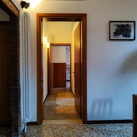 Ca' Do Pozzi 公寓