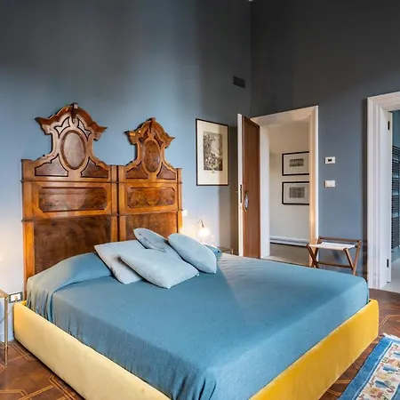 Palazzo Borgoloco Apartment *