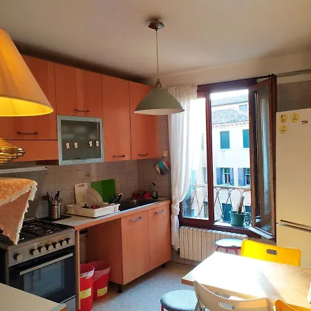 Guest house Two Steps From Rialto Venice