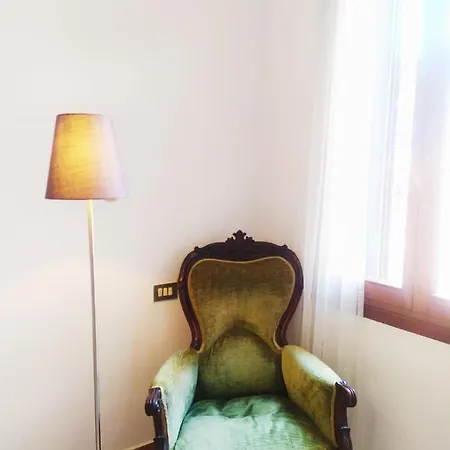 Guest house Two Steps From Rialto *
