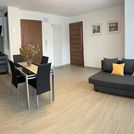 Apartment Elda House *