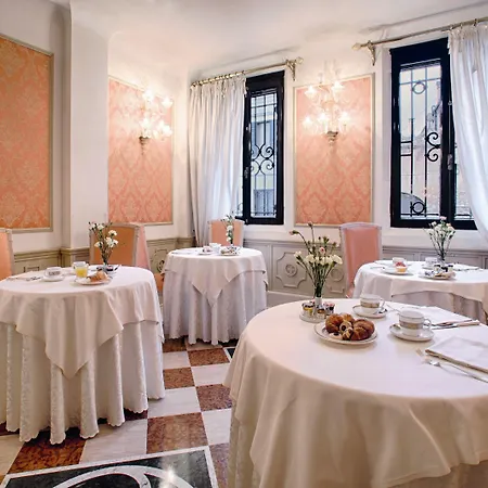 Hotell Vivaldi 4*