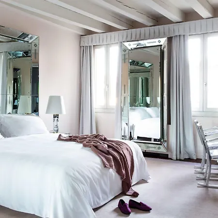 Palazzina Grassi Hotel