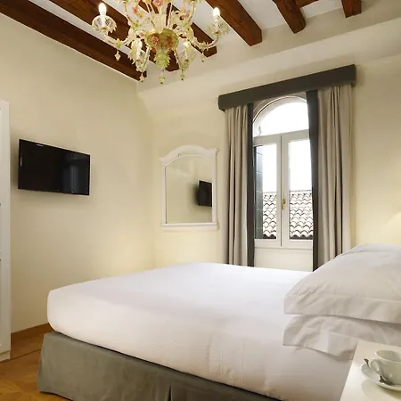 Hotel L'orologio - Wtb 4*
