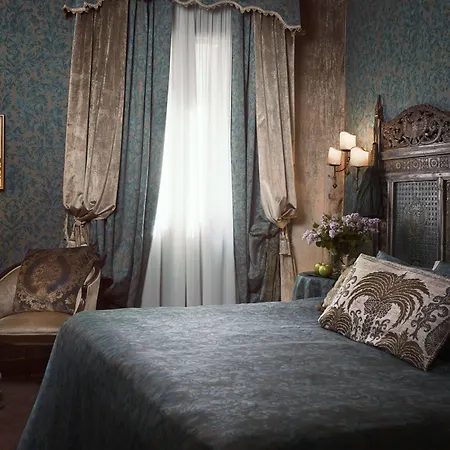 Metropole Hotel 5*