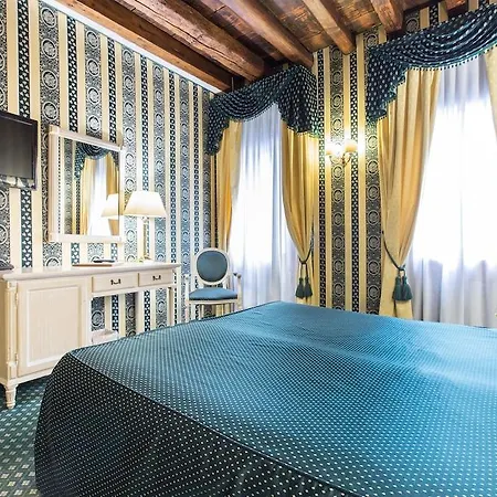 312 Piazza San Marco 3* Venice