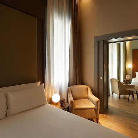 Hotel Dei Dragomanni 4*