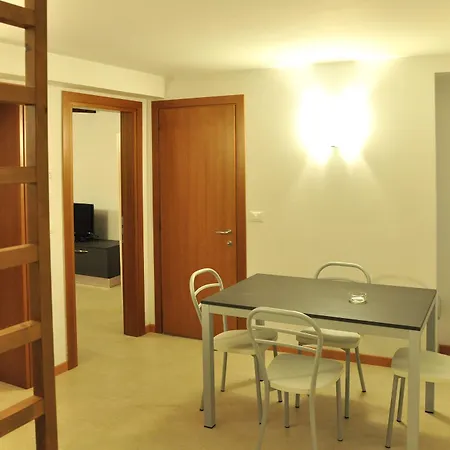 Hotel Commercio & Pellegrino 3*
