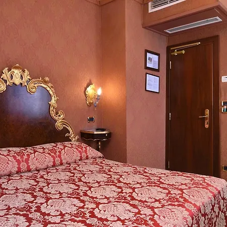 Ateneo Hotel 3*