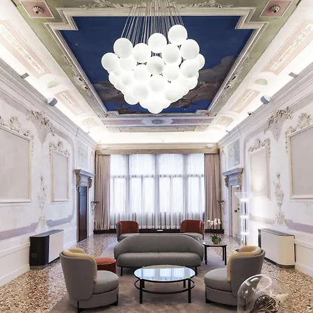 Radisson Collection Hotel, Palazzo Nani 5*