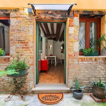 Ca 3 Leoni - Romantic House In The Heart Of Holiday home *