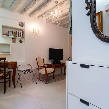 Apartment Loving In Venice, 5 Stars *