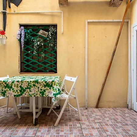 Apartment Loving In Venice, 5 Stars