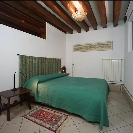 Garden In Biennale Apartment Venice
