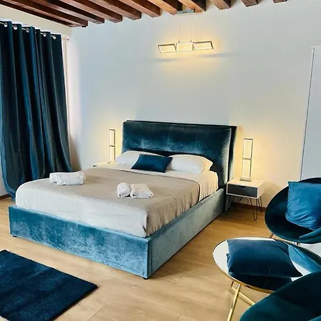 ベッド・アンド・ブレックファスト Luxury Suites ヴェネツィア