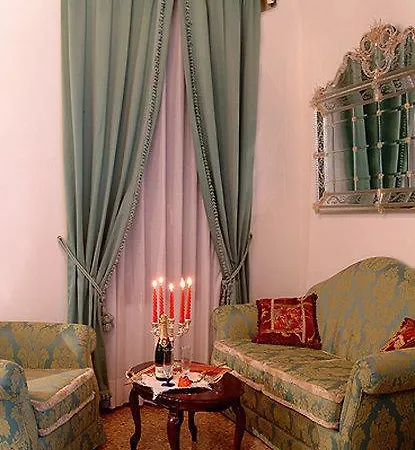 Apostoli Palace