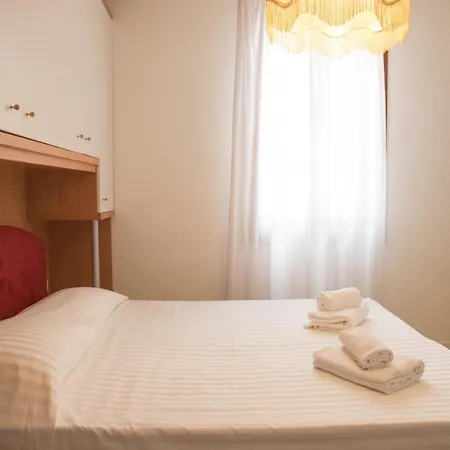 Sweet Balcony - Campo S.giacomo Dell'orio Appartement