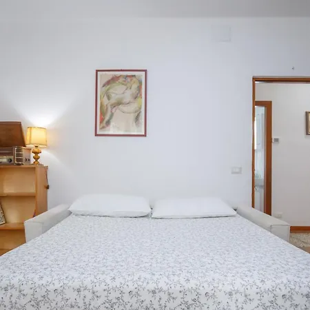 Gozzi House - Comoda Casa - Free Parking - Easy To Venice! Apartment Mestre