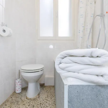 Apartment Gozzi House - Comoda Casa - Free Parking - Easy To Venice! *