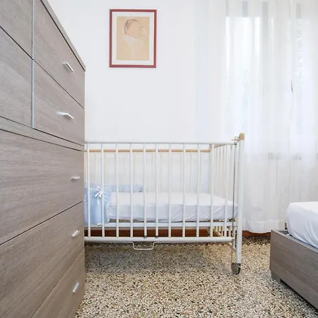 Gozzi House - Comoda Casa - Free Parking - Easy To Venice! Apartment Mestre