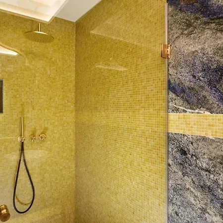 Empress Theodora Apartment